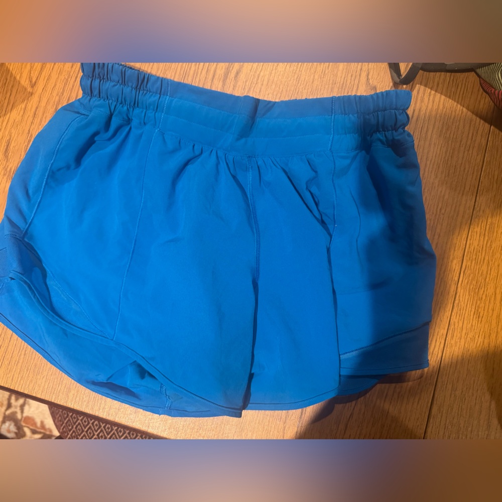 Poolside blue Hotty hot four inch size ten great condition